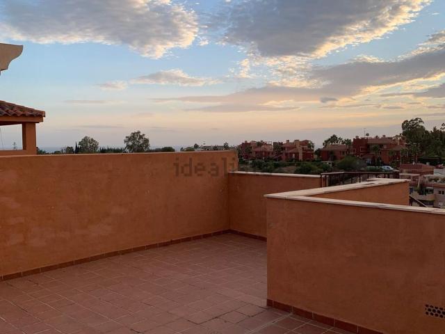 Dúplex en alquiler en Artola, Marbella