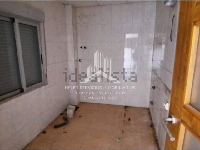 Piso en venta en Barri Industrial, Ribesalbes