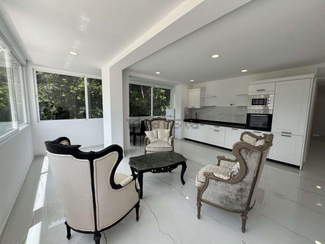 Piso en venta en La Carolina, Costa del Sol Occidental