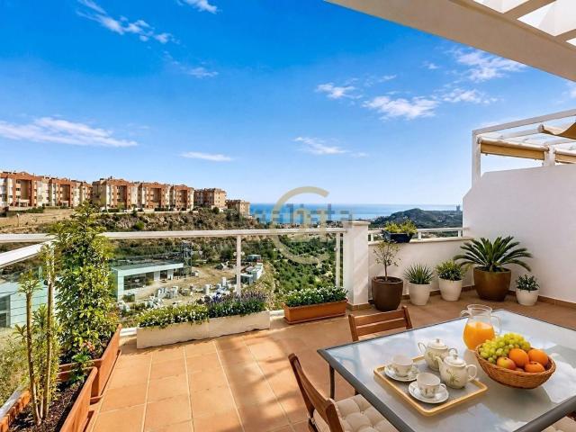 Ático en venta en La Cala del Moral, La Axarquía