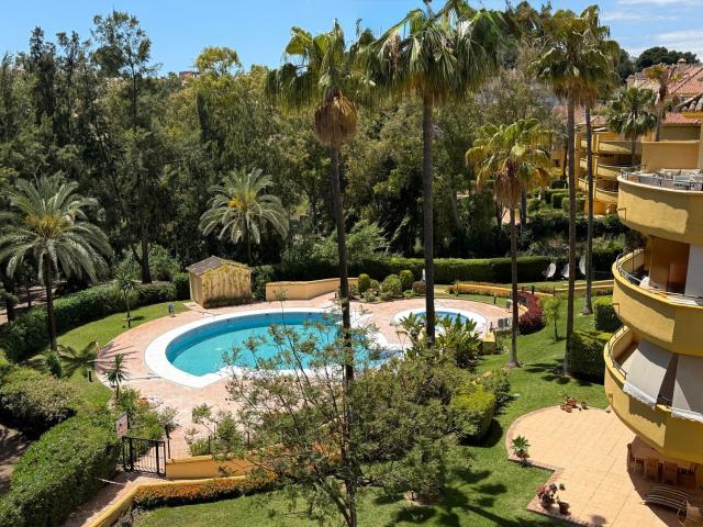 Ático en venta en Rio Real, Costa del Sol Occidental