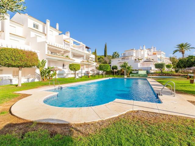 Ático en alquiler en Rio Real, Marbella