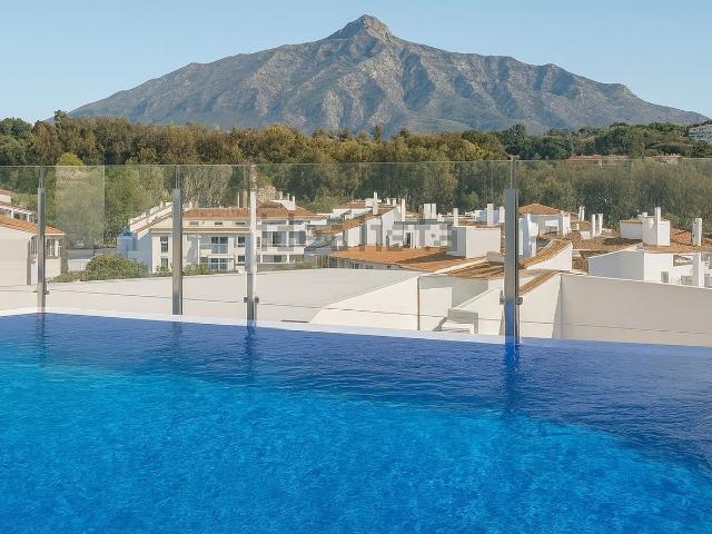 Piso en venta en Nueva Andalucía, Costa del Sol Occidental