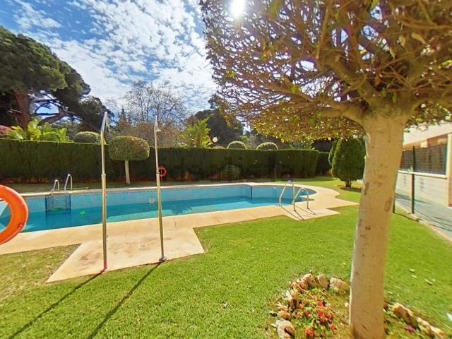 Dúplex en venta en Artola, Costa del Sol Occidental
