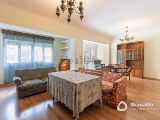 Piso en venta en Ronda, Granada