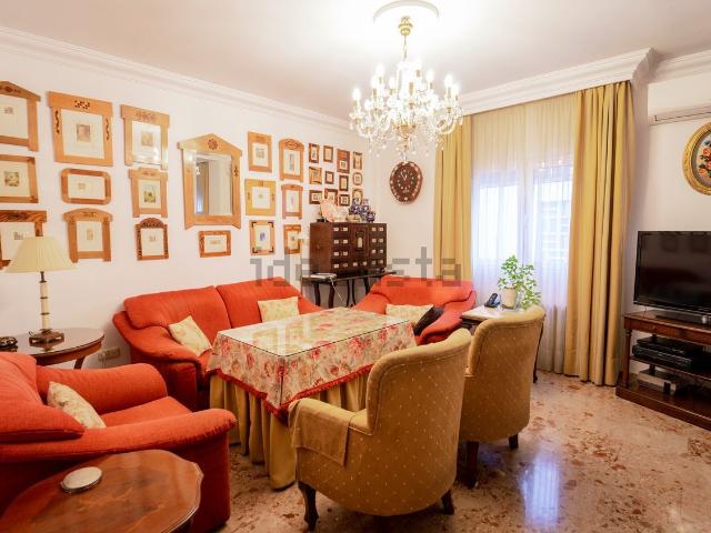 Piso en venta en Ronda, Granada