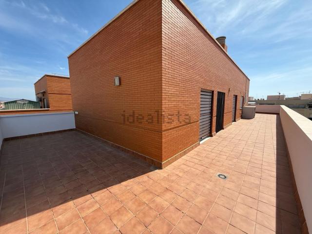 Ático en alquiler en Roquetas De Mar, Almería