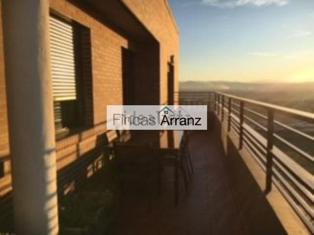 Ático en alquiler en Rosaleda, Granada