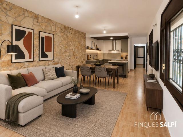 Piso en venta en Alt Empordà, Catalunya