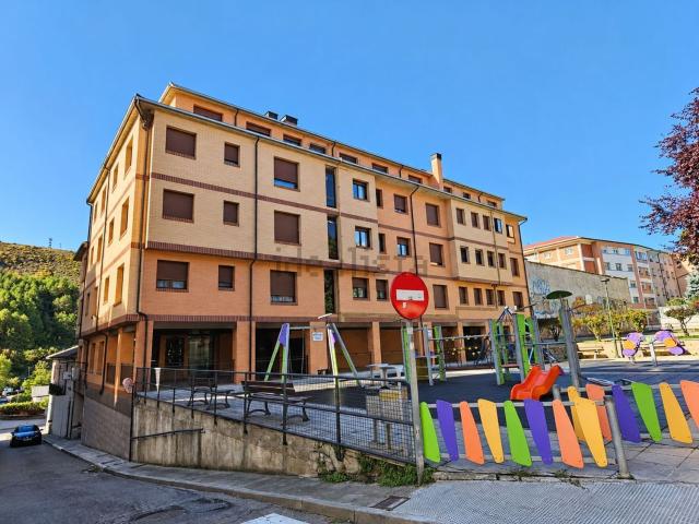Piso en venta en Puente Sardas, Sabiñánigo