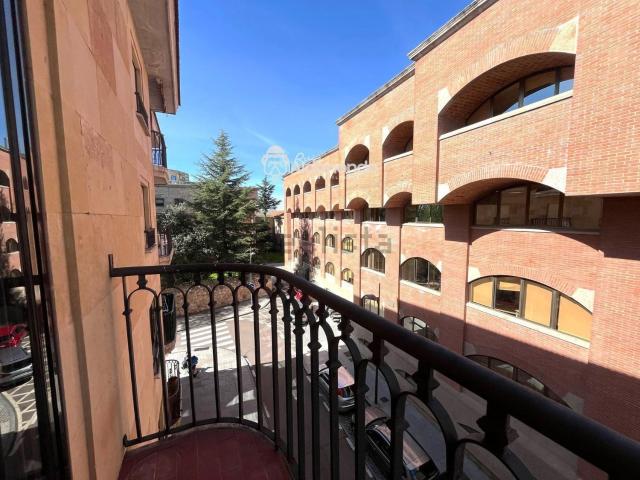 Piso en venta en Salamanca, Santo Tomás