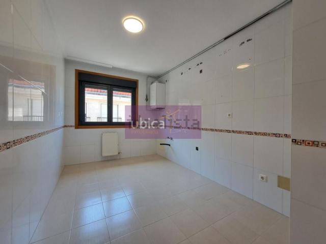 Piso en venta en Salceda de Caselas, Vigo