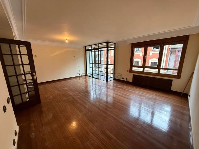 Piso en venta en Oviedo, Asturias