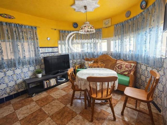 Piso en venta en Atzavares, el Baix Vinalopó