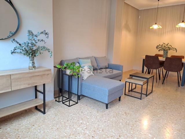 Piso en venta en Atzavares, el Baix Vinalopó