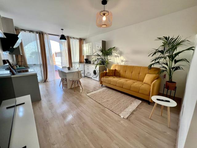 Piso en venta en Adeje, Torviscas Bajo