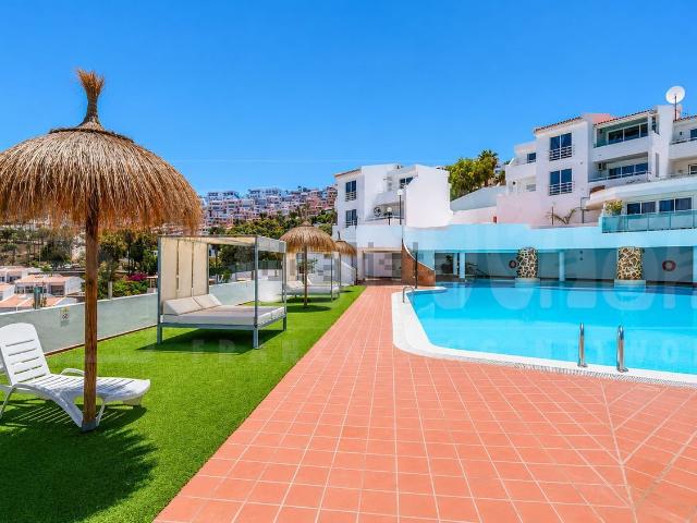 Piso en venta en San Eugenio Alto, Adeje