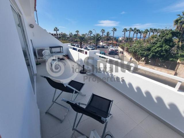 Piso en venta en San Eugenio Alto, Adeje