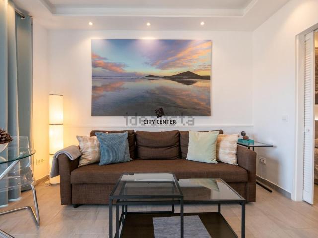 Piso en venta en San Eugenio Alto, Adeje