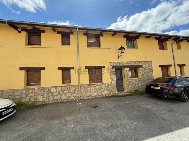 Piso en venta en Navacepeda de Tormes, San Juan De Gredos