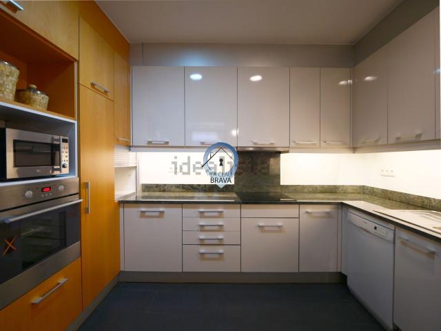 Dúplex en venta en Sant Feliu De Guíxols, Girona