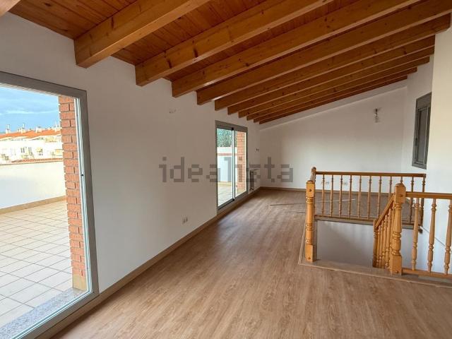 Dúplex en alquiler en Centre, Sant Joan Despí