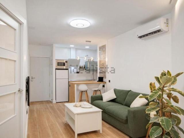 Piso en venta en Santa Catalina-Canteras, Gran Canaria