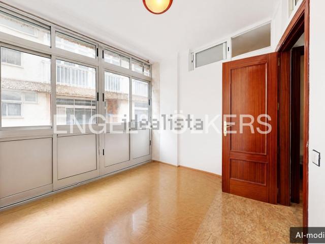 Piso en venta en Santa Catalina-Canteras, Gran Canaria