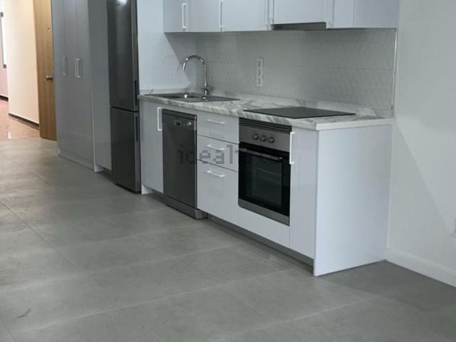 Piso en venta en Santa Catalina-Canteras, Gran Canaria