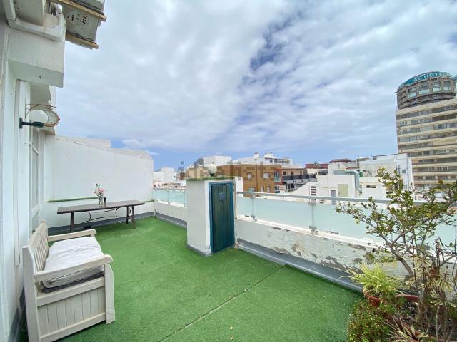 Ático en venta en Santa Catalina-Canteras, Gran Canaria