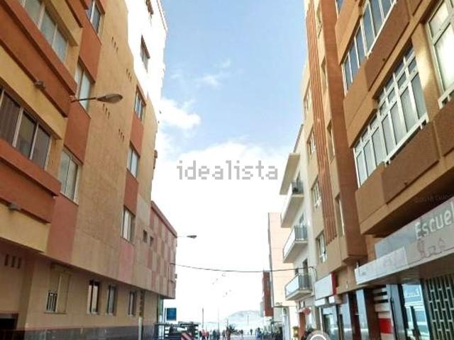 Piso en venta en Santa Catalina-Canteras, Gran Canaria