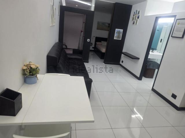Piso en venta en Santa Catalina-Canteras, Gran Canaria