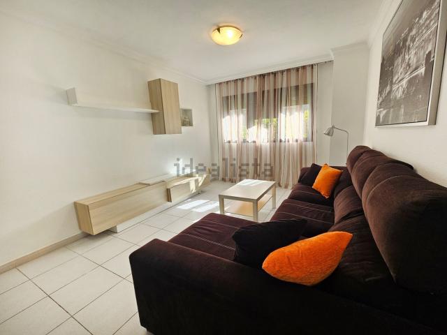 Piso en venta en Santa Catalina-Canteras, Gran Canaria