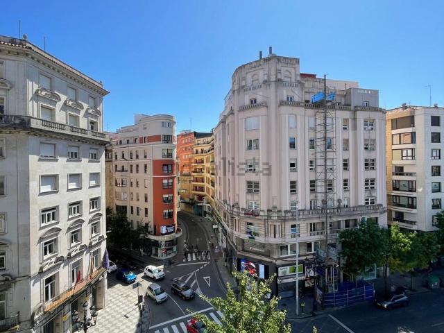 Piso en venta en Santander, Correos