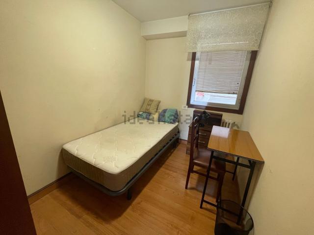 Piso en alquiler en Santiago De Compostela, Cornes