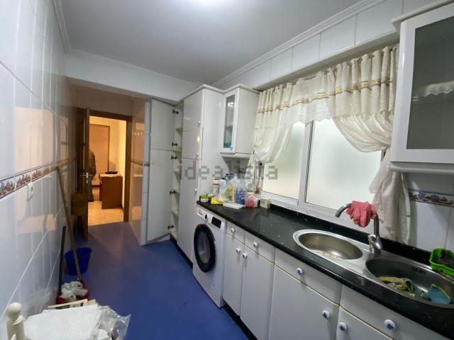 Piso en venta en Santiago De Compostela, Cornes