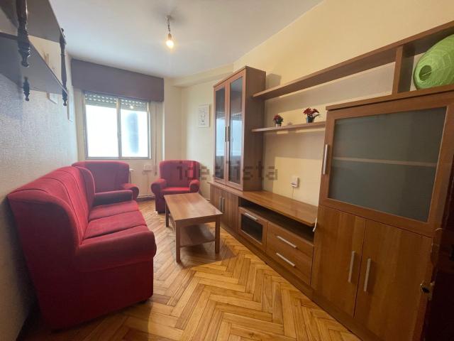 Piso en alquiler en Santiago De Compostela, Cornes