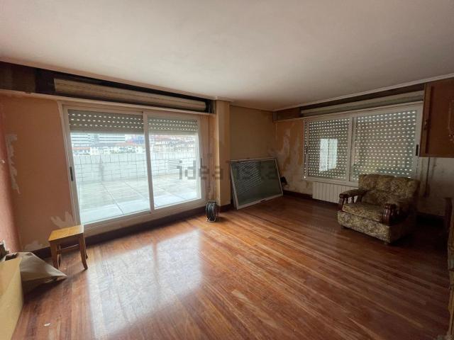 Ático en venta en Santurtzi, Kabiezes