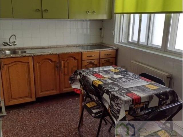 Piso en venta en Sarria