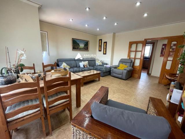 Piso en venta en María Moliner, l'Alt Vinalopó / El Alto Vinalopó