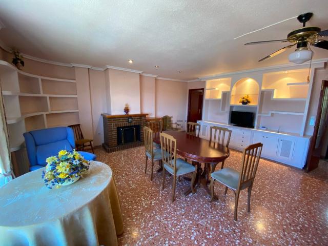 Piso en venta en María Moliner, l'Alt Vinalopó / El Alto Vinalopó