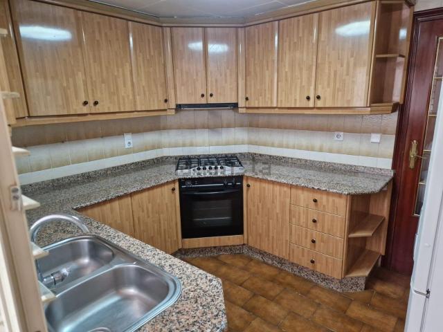 Piso en venta en María Moliner, l'Alt Vinalopó / El Alto Vinalopó