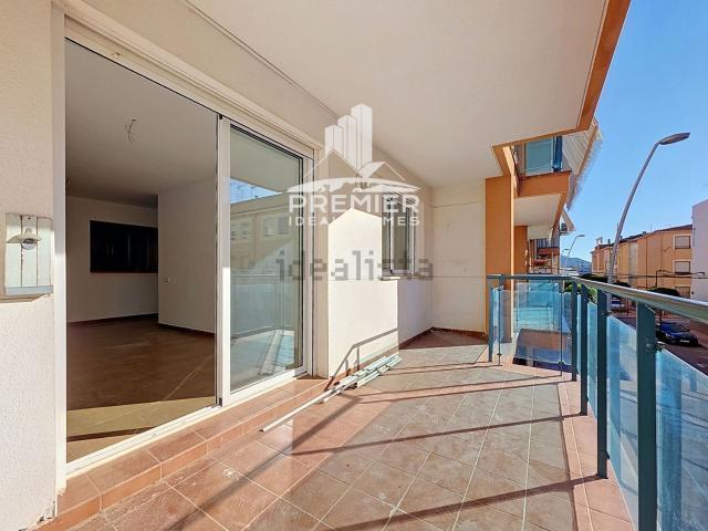Piso en venta en María Moliner, l'Alt Vinalopó / El Alto Vinalopó