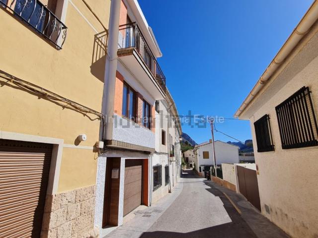 Piso en venta en Sella, Valencia