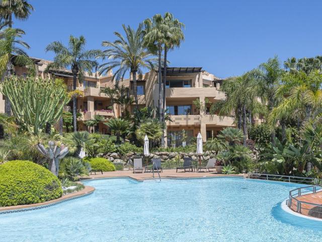 Ático en alquiler en La Carolina, Marbella
