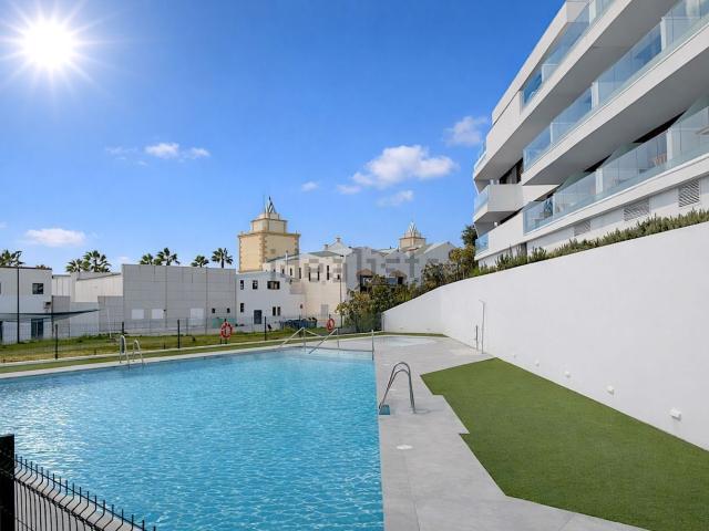 Piso en venta en Barriada Islas Canarias, Costa del Sol Occidental