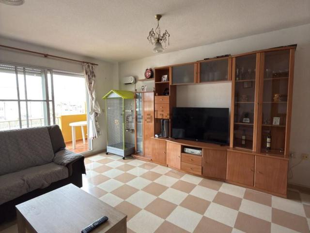 Piso en venta en Barriada Islas Canarias, Costa del Sol Occidental