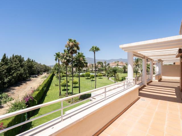 Dúplex en venta en Resinera-Voladilla, Costa del Sol Occidental