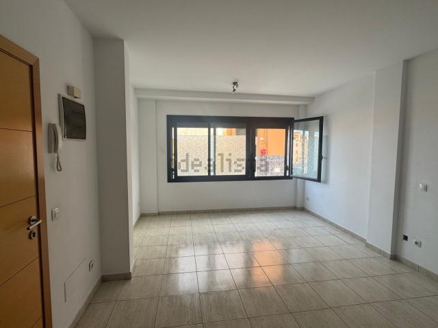 Piso en venta en La Montañeta, Telde