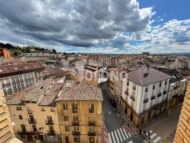 Piso en venta en Haro, La Rioja